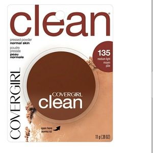 COVERGIRL Clean Pressed Powder Foundation